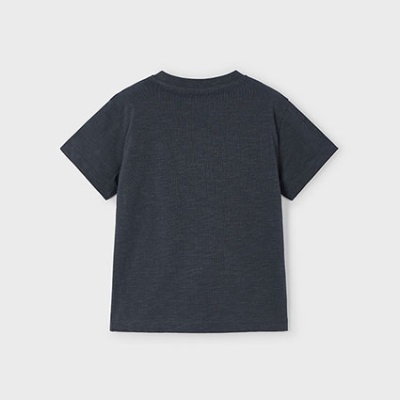 T-shirt cinza escuro de manga curta vista por trás