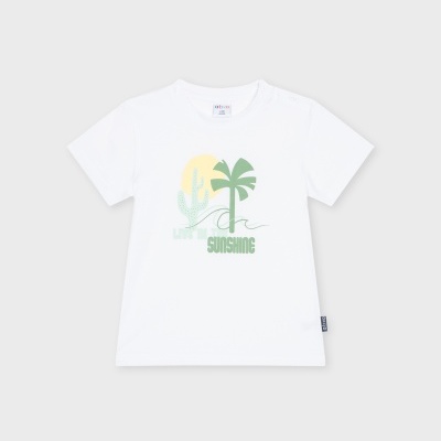 T-shirt branca com estampa de cacto e palmeira