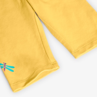 Manga amarela com estampa de libelinha azul e rosa