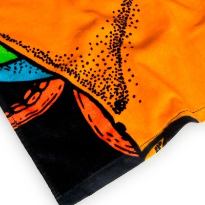 tecido colorido com padrão abstrato laranja, preto, azul e verde