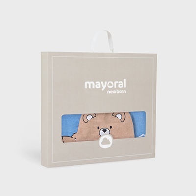 Embalagem de roupa de bebé 'mayoral newborn' com desenho de urso.