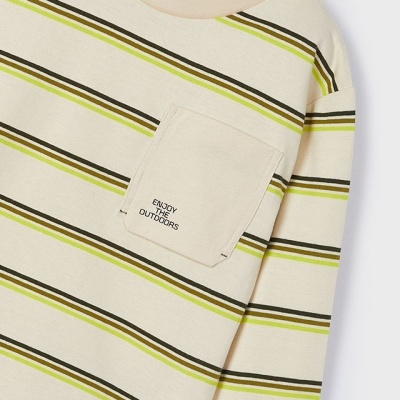 Camisola de manga comprida às riscas com bolso e texto ENJOY THE OUTDOORS.