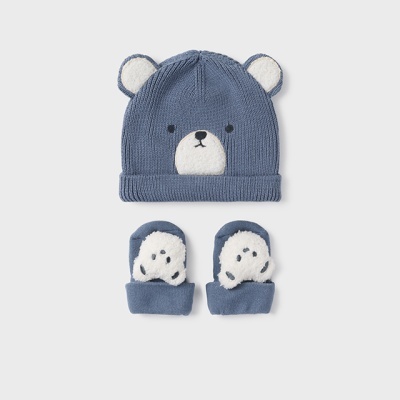 Gorro azul com orelhas de urso e luvas com padrão de patas brancas para bebé