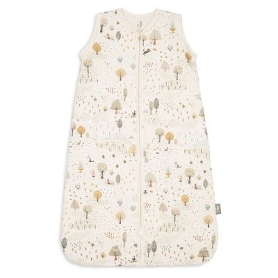 Saco dormir bebé branco com padrão de árvores e animais