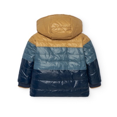 Casaco acolchoado colorido para criança com capuz removível.
