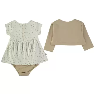 Conjunto de roupa para bebé com vestido floral branco e castanho e casaco cropped bege