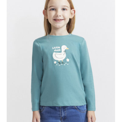 Camisola azul clara de manga comprida com estampa de pato e texto 'Little duck'