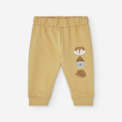 Calças de bebé amarelas com estampas de animais