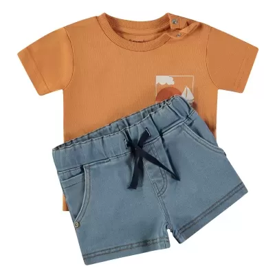 Conjunto infantil t-shirt laranja e calções azuis claros