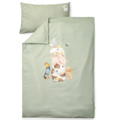 Conjunto de cama infantil verde claro com padrão de animais da quinta.