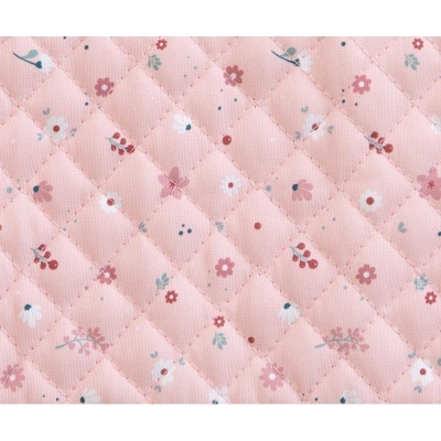 tecido acolchoado rosa com padrão floral pequeno