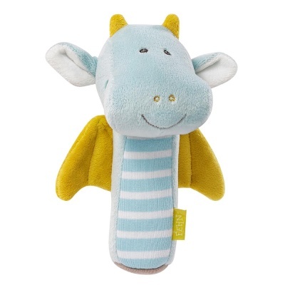 Pelúcia de animal azul, amarelo e branco com etiqueta FEHN