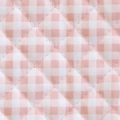 Tecido acolchoado rosa e branco com padrão vichy e costura em losango