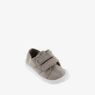 Ténis de criança cinzento com tiras de velcro e sola branca