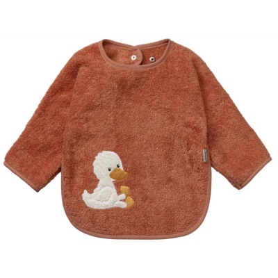 Babete manga comprida castanha com bordado de pato branco e fecho com botões.