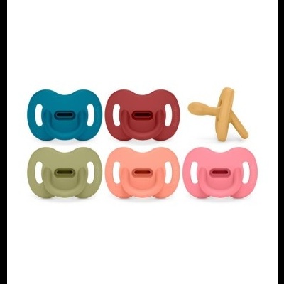 Cinco chuchas de bebé em silicone coloridas