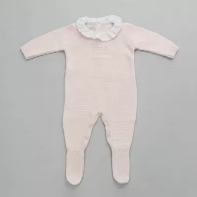 Macacão de bebé cor de rosa claro em malha com gola branca