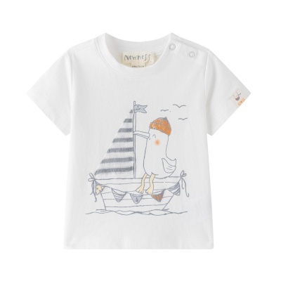 Camisola branca de bebé com estampa de barco e gaivota