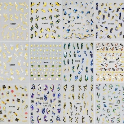 Folhas de autocolantes coloridos para unhas com vários padrões pequenos