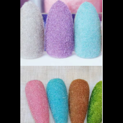 Esponjas de maquilhagem coloridas com textura fofa em duas fileiras