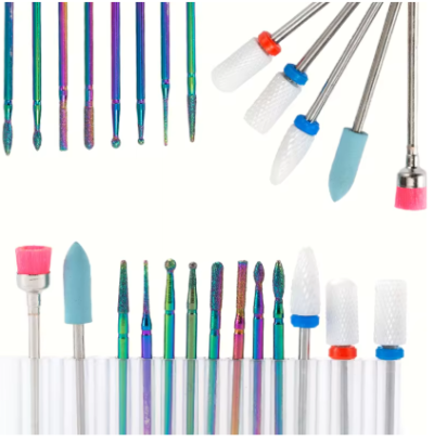 Conjunto de ferramentas para manicure com pontas coloridas e cerâmicas em suporte transparente