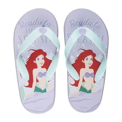 Chinelos de praia lilás com imagem da Ariel da Disney e tiras azuis claras