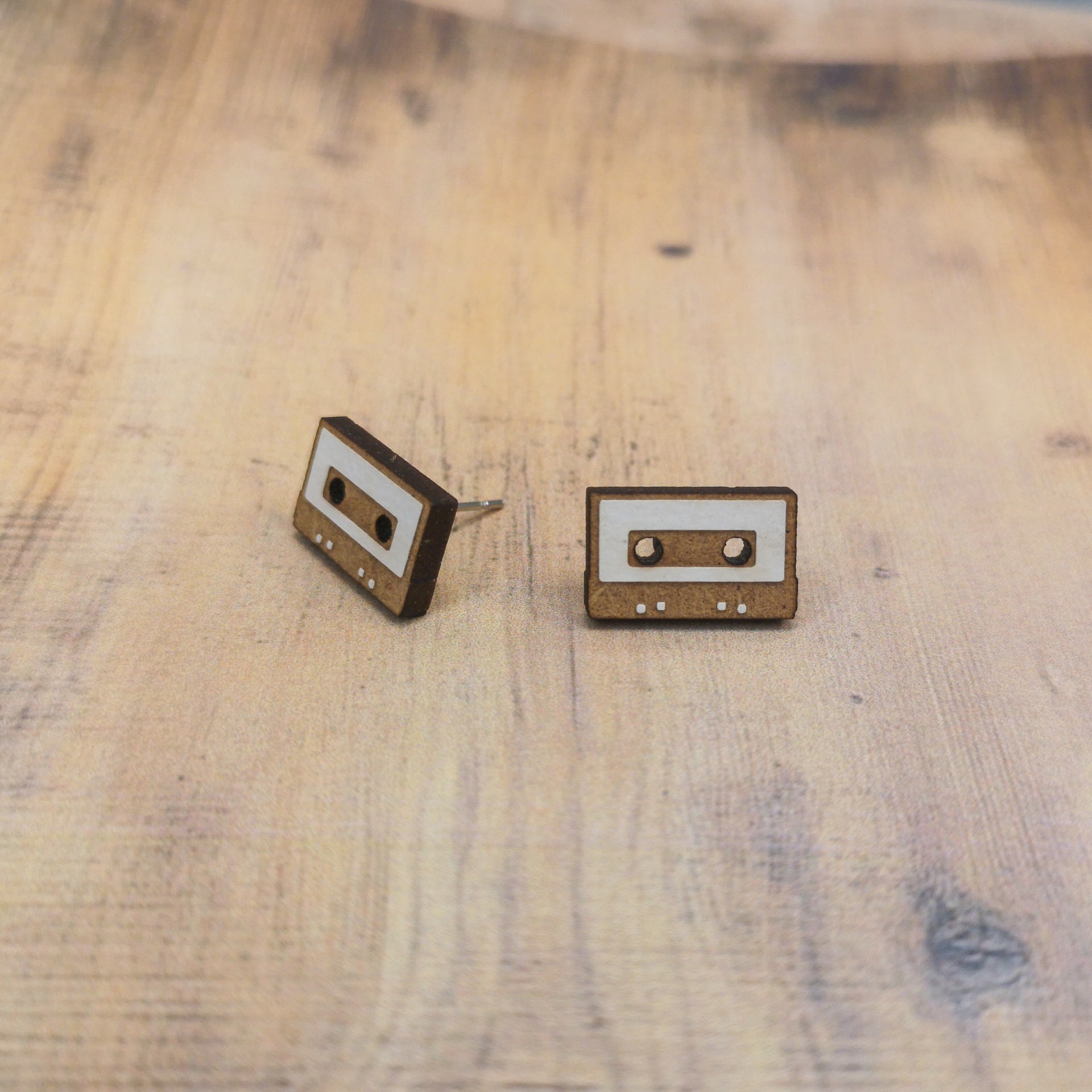Brincos Cassete Brincos de madeira em forma de cassete