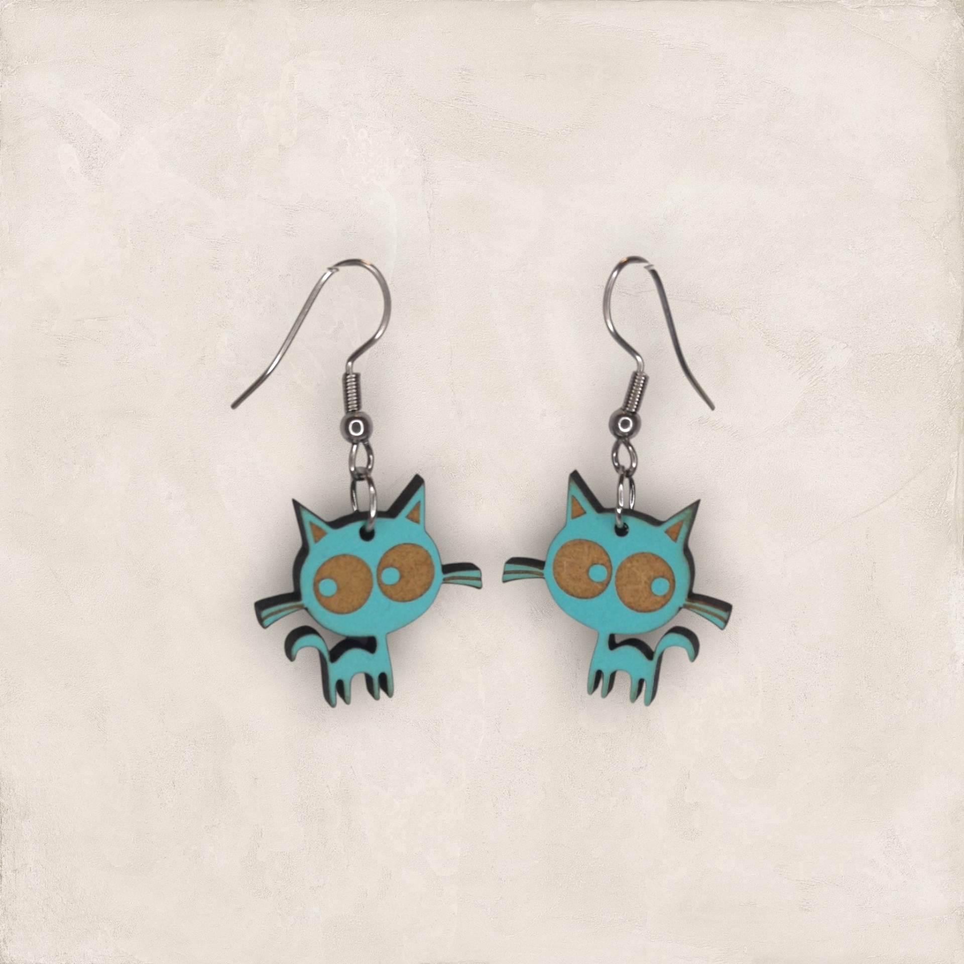 Brincos Sr. Gato Brincos de gato azul com olhos castanhos e ganchos prateados