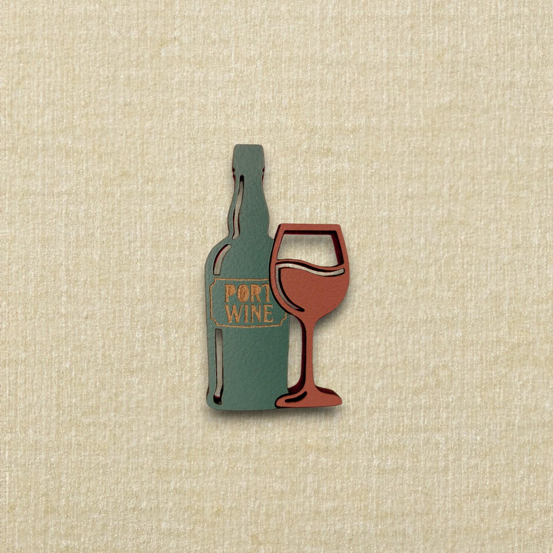 Pregadeira Porto Wine Decoração madeira garrafa de vinho do Porto e copo de vinho