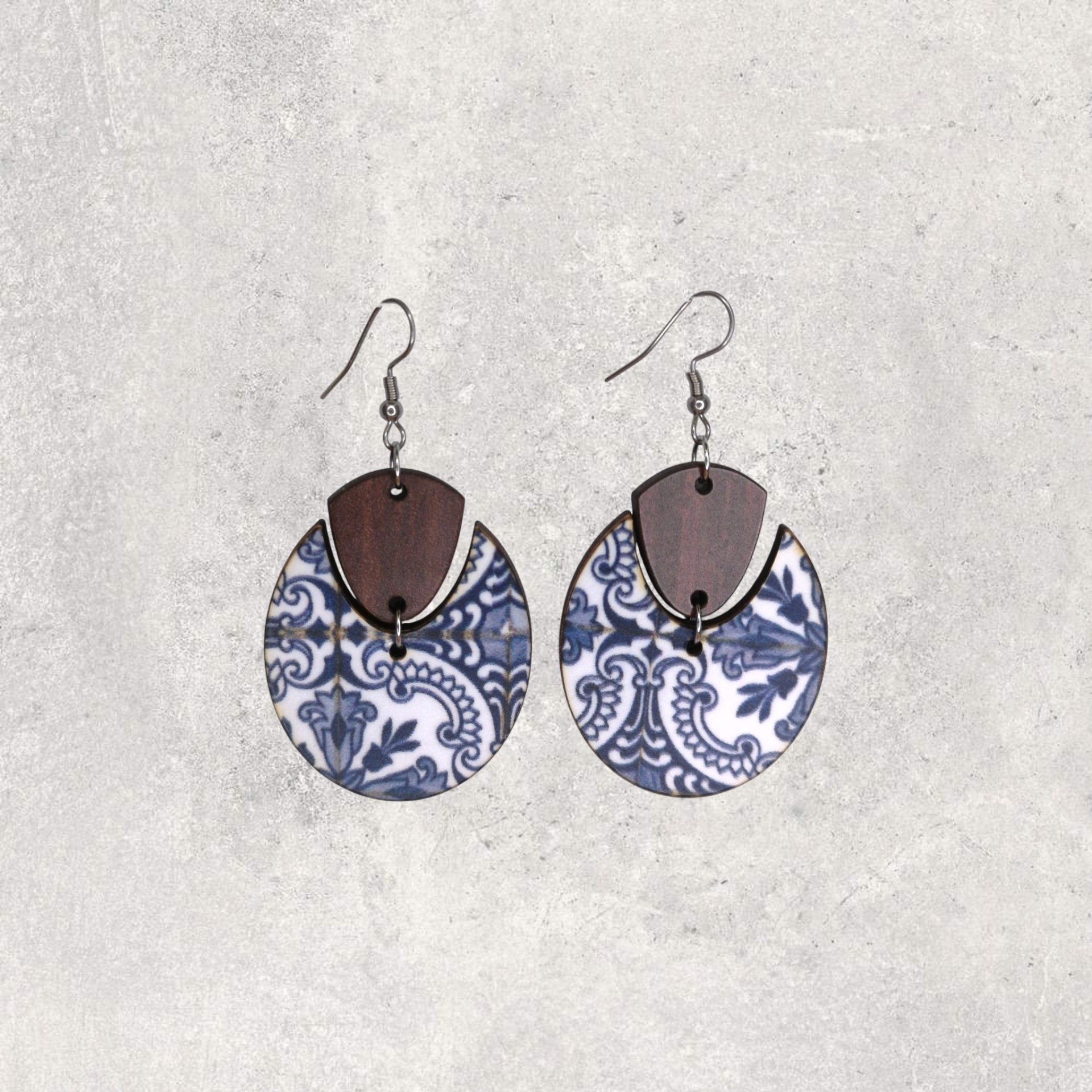 Brincos Oval Brincos pendentes em madeira e padrão azul e branco