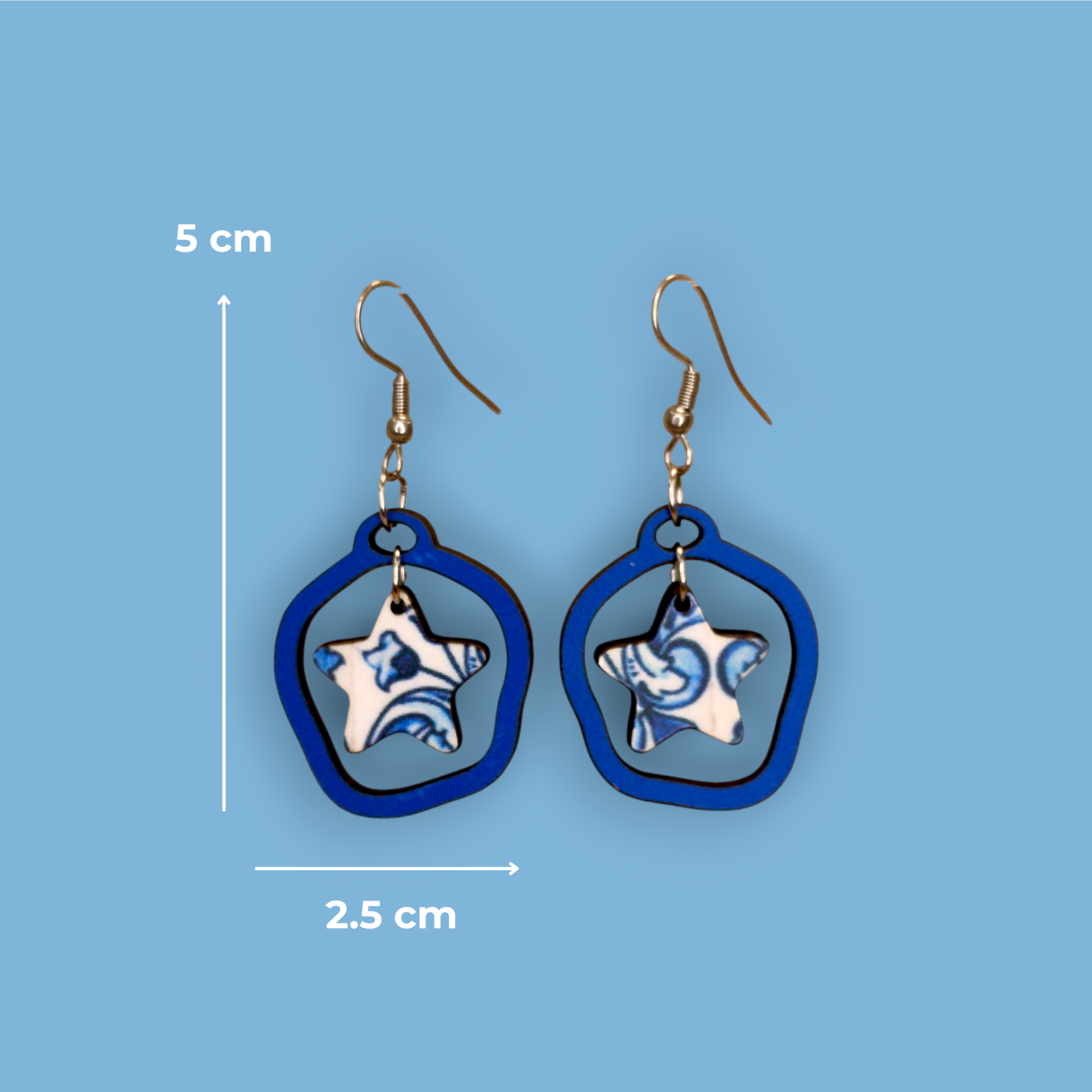 Brincos Estrela Brincos azuis com estrelas e padrão azul em fundo azul