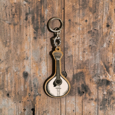 https://www.bemportugues.com/product/porta-chaves-guitarra-portuguesa