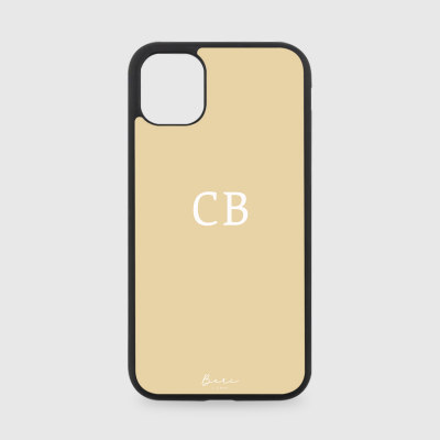 Capa de smartphone bege com letras CB brancas e borda preta