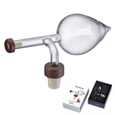 Dispositivo marcador de vinho em vidro com acabamentos em madeira e rolha