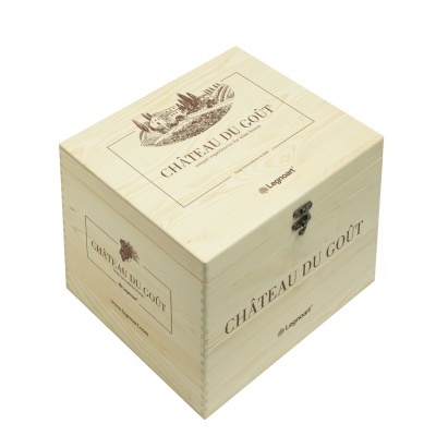 Caixa de madeira CHÂTEAU DU GOÛT com ilustração de vinhas e texto impresso