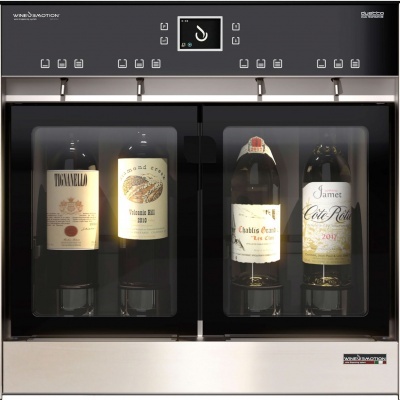 Máquina de vinho Wine Emotion com quatro garrafas visíveis em porta dupla de vidro