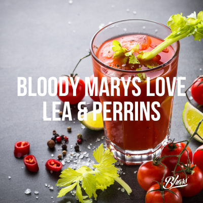 Copo com cocktail Bloody Mary com ingredientes frescos e texto relacionado