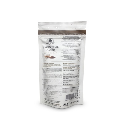 Embalagem branca do produto Amêndoas com Cacau da MR. SALT com texto informativo e tabela nutricional