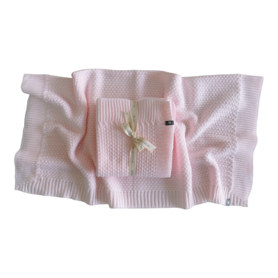Mantas rosa clara texturizadas com fita bege