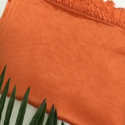 Len&#x00E7;o&#x20;com&#x20;Lurex&#x20;Dourado