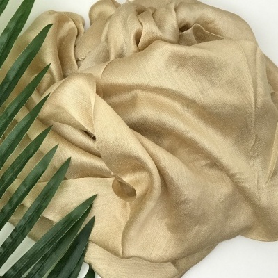 Len&#x00E7;o&#x20;com&#x20;Lurex&#x20;Dourado