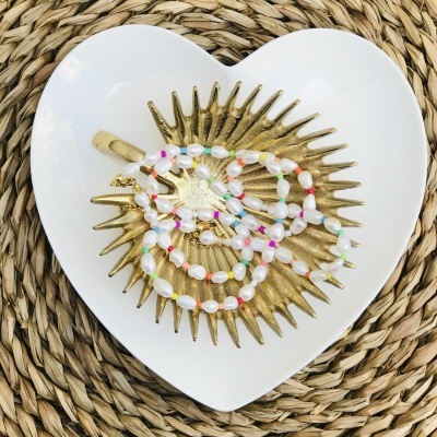 Choker&#x20;com&#x20;p&#x00E9;rolas&#x20;de&#x20;&#x00E1;gua&#x20;doce&#x20;e&#x20;missangas&#x20;-&#x20;Aruba