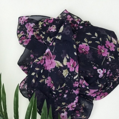 Len&#x00E7;o&#x20;Estampado&#x20;com&#x20;Flores