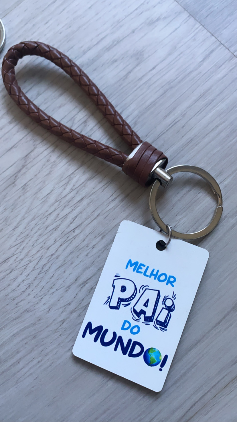 Porta-chaves de couro com placa 'MELHOR PAI DO MUNDO!'