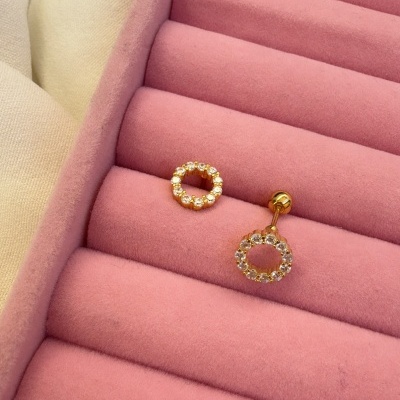 Brincos&#x20;brilho&#x20;confort&#x00E1;veis