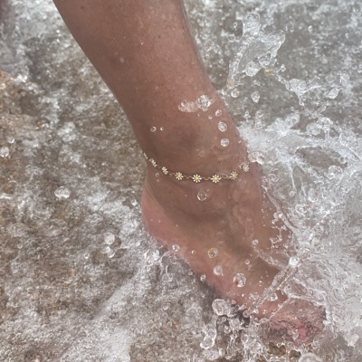 Pulseira&#x20;de&#x20;p&#x00E9;&#x20;flores