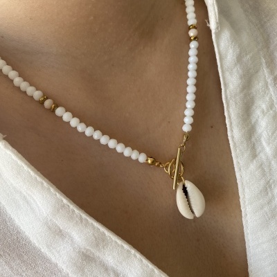 Colar&#x20;fecho&#x20;t&#x20;com&#x20;&#x20;b&#x00FA;zio&#x20;natural