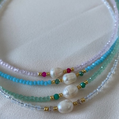 Colares&#x20;pedrinhas