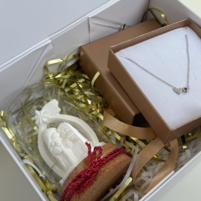 Box&#x20;Natal&#x20;com&#x20;c&#x00FA;pula&#x20;e&#x20;colar