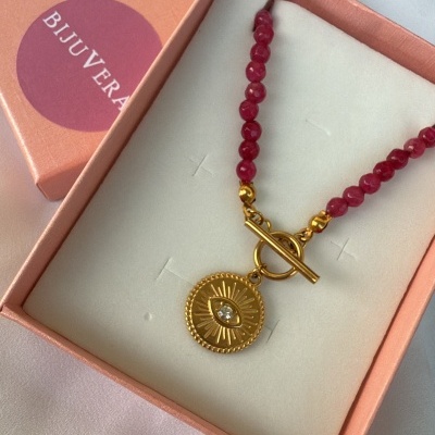 Colar&#x20;pedrinhas&#x20;com&#x20;olho&#x20;da&#x20;sorte